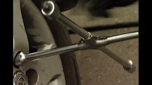 Почему нельзя затягивать гайки колёс гайковертом  правильный шиномонтаж