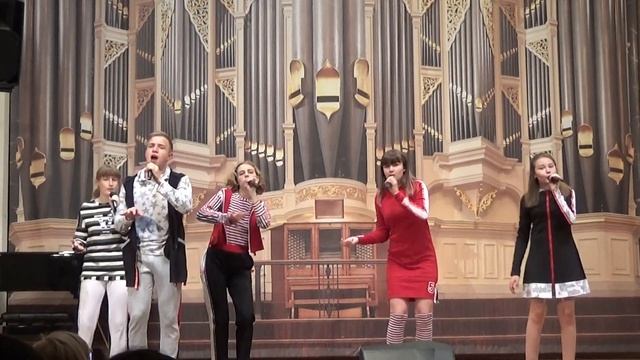 "Акварель" (г. Берёзовский) - "The line sleeps tonight" смотреть онлайн