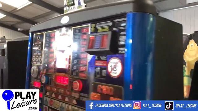 VERY IMPORTANT PERSON... Yes, it's the Deal or No Deal VIP Fruit Machine! смотреть онлайн