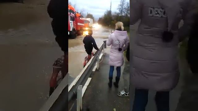 Хадыженск. Вода уходит. Соцгородок смотреть онлайн