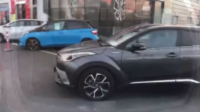 2018 Toyota CHR - 1.8 HYBRID LUNA SPORT 4DR AUTO смотреть онлайн