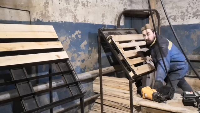 Отличные столы для сборки поддонов. смотреть онлайн