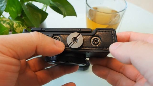 Sony RX100 Leather Case Review & Comparison, LCJ-RXF vs LCJ-RXG смотреть онлайн