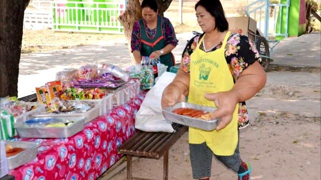 Только посмотрите как живет женщина с самыми большими руками весом в 20 килограмм смотреть онлайн
