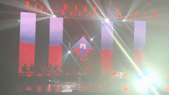 Yesterday Ретро концерт. Пианист Ратович. Большой концерт с Orchestra Lab смотреть онлайн