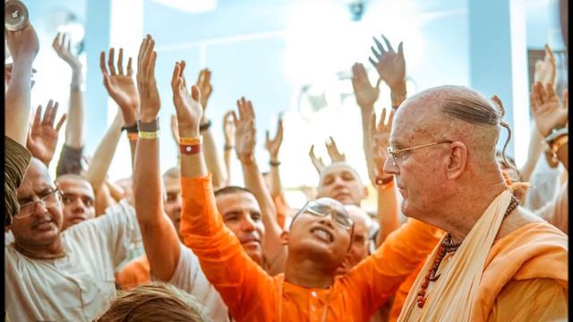 Melodious Chanting Of Hari Haraya Namah And Hare Krishna Maha Mantra Kirtan With Indradyumna Swami