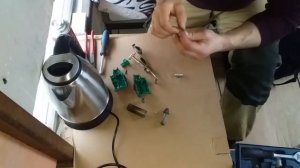 Слабо горит газовая горелка.  Чистка жиклера газовой туристической горелки.