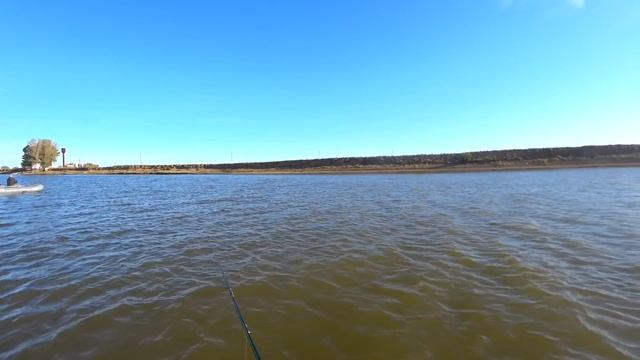 СУПЕР РЫБАЛКА НА СУДАКА В ОКТЯБРЕ ! ПОПАЛ НА БЕШЕНЫЙ КЛЁВ СУДАКА! СУДАКИ РВУТ ПРИМАНКИ!! смотреть онлайн