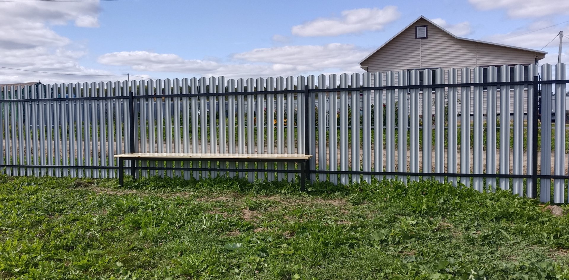 Металлический штакетник для забора смотреть онлайн