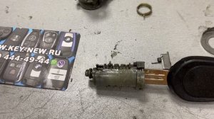 Разобрали личинку двери Mitsubishi Lancer