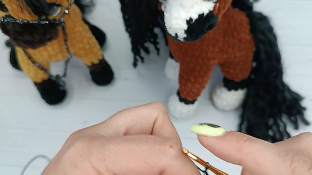 Вяжем сбрую. Мастер-класс по вязанию лошадок (Мк платный) смотреть онлайн