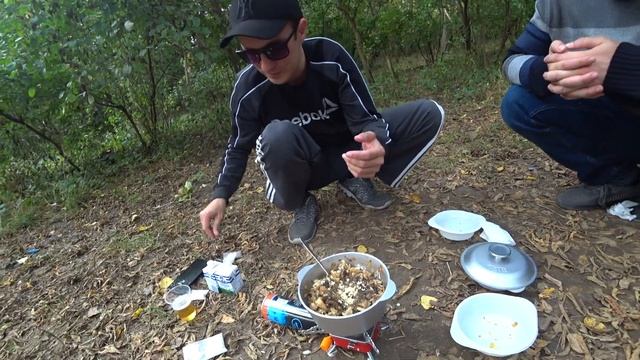 ЖУЛЬЕН С ГРИБАМИ И КУРИЦЕЙ НА ПРИРОДЕ.КЛАССИЧЕСКИЙ РЕЦЕПТ.ДЕГУСТАЦИЯ. смотреть онлайн