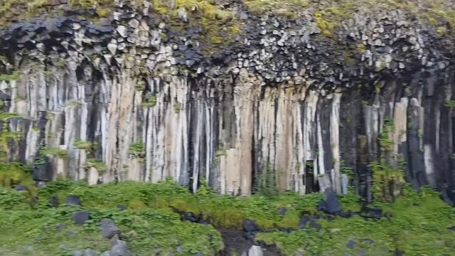 Водопад Свартифос Исландия / Svartifoss Waterfall смотреть онлайн