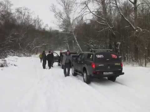 Дорога на Гремячий через "остановку" 24.12.2016 смотреть онлайн
