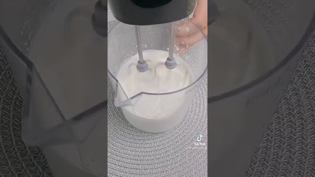 Шоколадный десерт за 5 минут! Если у вас нет духовки отличный вариант смотреть онлайн
