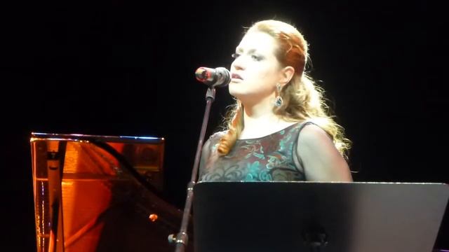 Ирина Крутова "Муха и слон" (текст Н. Агнивцева) смотреть онлайн