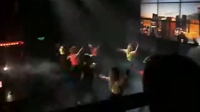 Танцы в Астрахани, команда "LE SHAns" смотреть онлайн