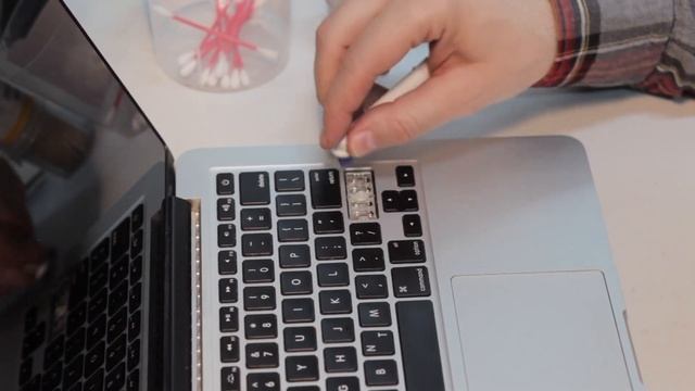 Как заменить кнопки клавиатуры macbook pro в домашних условиях смотреть онлайн