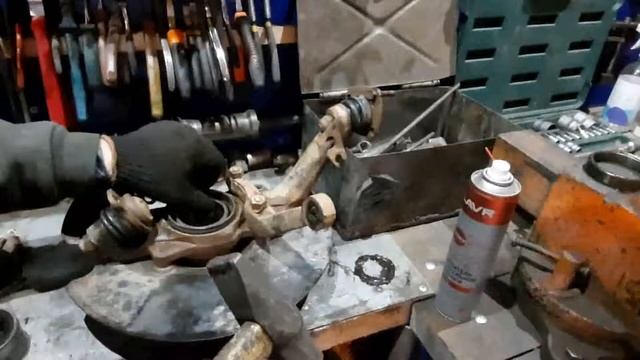 Лада Нива. Передние ступичные подшипники - разборка, замена, регулировка смотреть онлайн