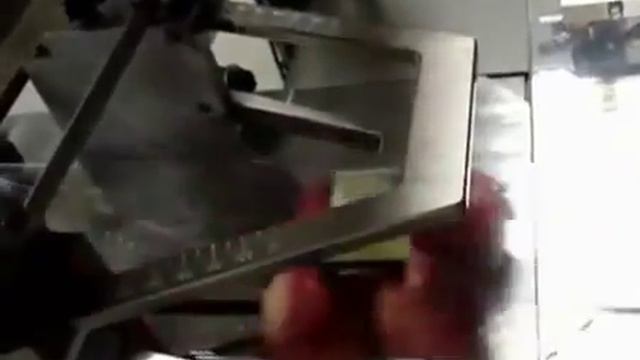 печать и нанесение этикетки аппликатором воздушного типа смотреть онлайн