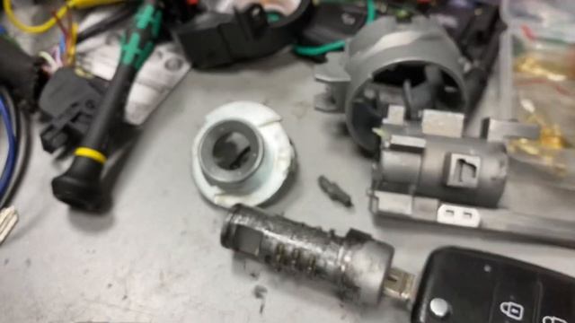 Kia Ceed заклинил замок зажигания смотреть онлайн