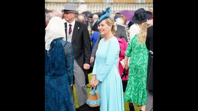 DUCHESS SOPHIE OF EDINBURGH ROCKIN HANDBAG COLLECTION смотреть онлайн