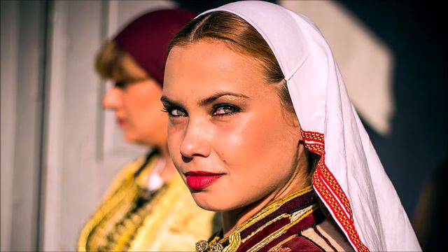 Billy Esteban, Gabriela Novevska - Katerina (NayTens KreF Remix) смотреть онлайн