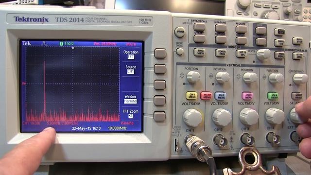 #202: Basics of using FFT on a Tektronix TDS2000 oscilloscope смотреть онлайн
