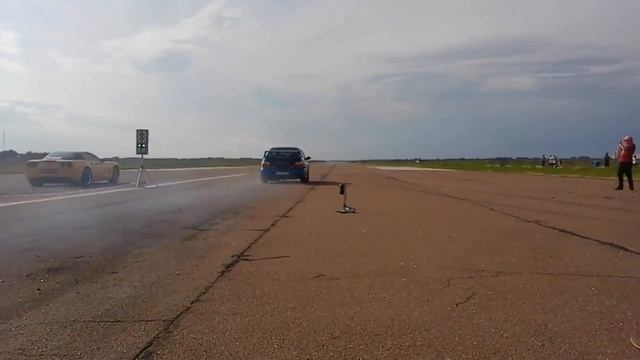 Subaru Impreza 2.0 турбо WRX STI vs Chevrolet Corvette 6.3 атмо!!!!!!. смотреть онлайн