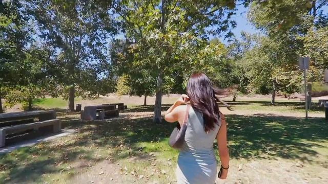 STRANDED AND ALONE IN LA смотреть онлайн