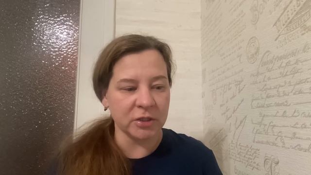 Поздравляю девчонок ! Что ест малыш ? Обзор молокоотсосов , памперсов . Гуляем в коляске ! смотреть онлайн