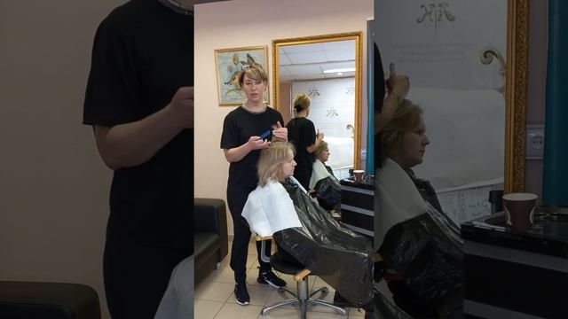 Седые, желтые блондины, окрашивание с растяжкой цвета смотреть онлайн