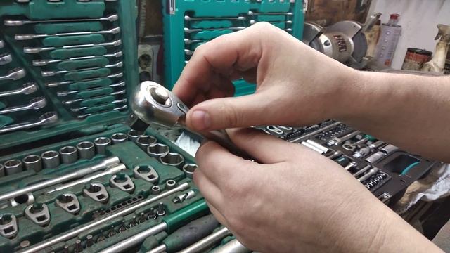 Длительный Тест набора инструментов Камаса Тулс. В Гараже на Час Самообслуживания. смотреть онлайн