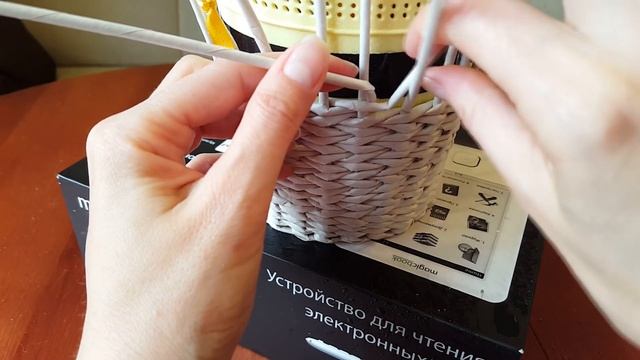 Плетение прямой и обратной веревочкой в 2 трубочки (плавный незаметный переход) смотреть онлайн