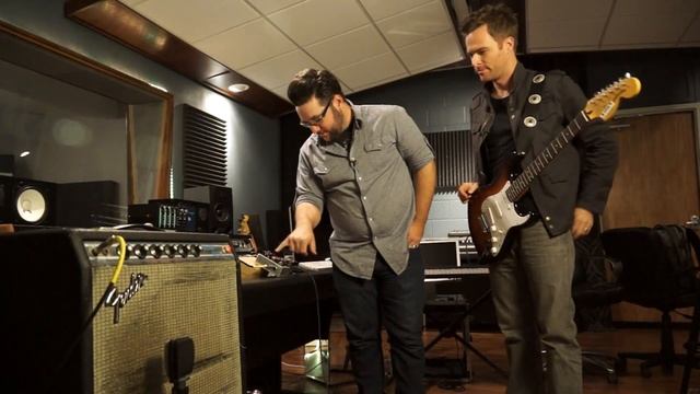 Spaceman Effects "Top Secret Fuzz Pedal" Demo by Elevation Boutiques смотреть онлайн