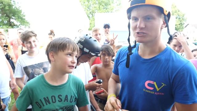 INSANE 3 YEAR OLD SCOOTER TRICKS! смотреть онлайн