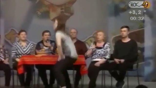 внучка станцевала тверк перед бабушкой смотреть онлайн