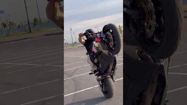 Еду по Питеру #moto #motorcycle #мото #стант #стантрайдинг #kawasaki смотреть онлайн