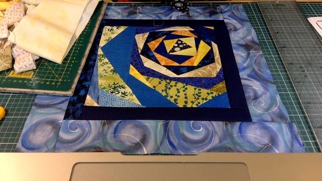 Как сделать подушку в технике “Крейзи”? // Лоскутный эфир 217. Печворк 16+ смотреть онлайн