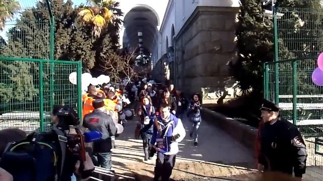 Олимпийский огонь в Сочи. Первые минуты после приезда смотреть онлайн