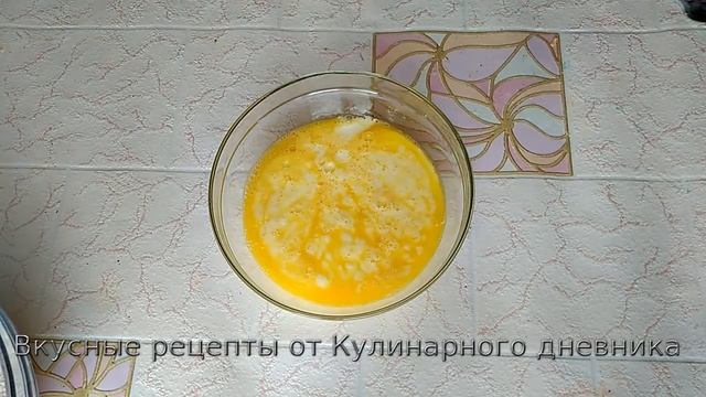 Весенний хит - нежные оладушки с зеленым луком и яйцом смотреть онлайн