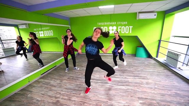 ДАНСХОЛЛ НАЧИНАЮЩИЕ | 7-Й МИКРОРАЙОН | Future Fambo – Tooth Ache Raw смотреть онлайн