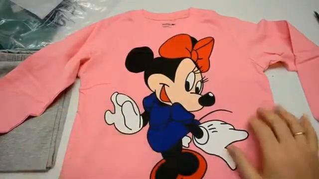 спортивный костюм на девочку мики маус смотреть онлайн