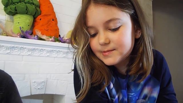 ПЯТЮНЯ #2 ЧЕЛЛЕНДЖ Отгадай Рисунок по ЛАДОНИ///Мисс Мари смотреть онлайн