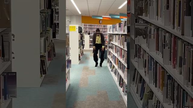 knowledge is power??? #collegelife #librarian #librarianlife #psychic #library #knowledgeispower смотреть онлайн