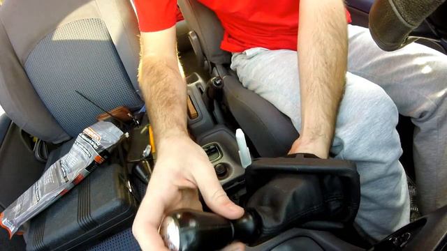 How To Replace Gear Knob | Peugeot 206 смотреть онлайн