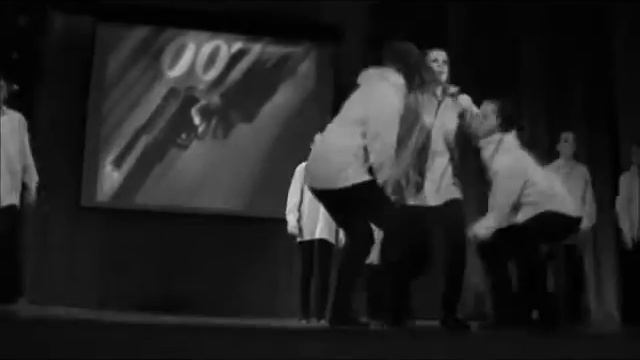 танец-"Агент 007" смотреть онлайн