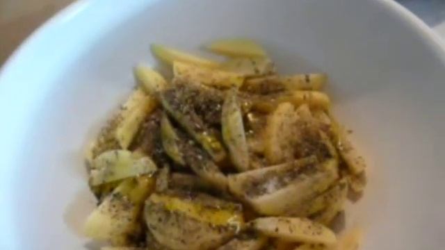 Картошка фри в духовке. Картофель запеченный в духовке. Картошка фри в домашних условиях смотреть онлайн