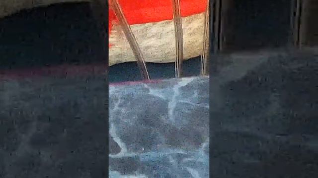 НЕУСИДЧИВАЯ ПОПА смотреть онлайн