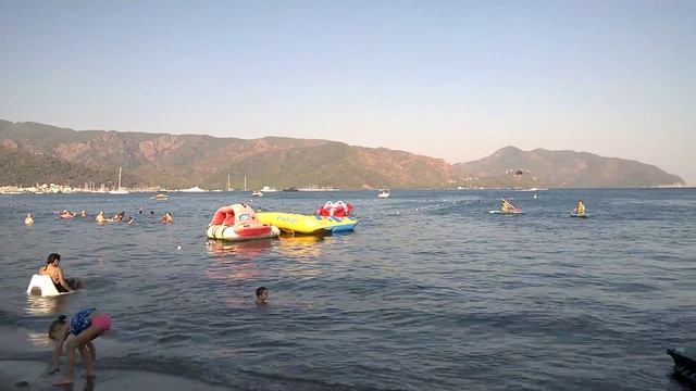 Пляжные развлечения, Мармарис Турция. Beach activities, Marmaris Turkey смотреть онлайн